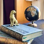 Historische 3Raum Wohnung zentrumsnah in Leipzig - Balkon, TV, Marmorbad, Privatbibliothek