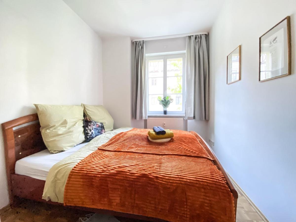 Apartment Historische 3raum Zentrumsnah In - Balkon, Tv, Marmorbad, Privatbibliothek *