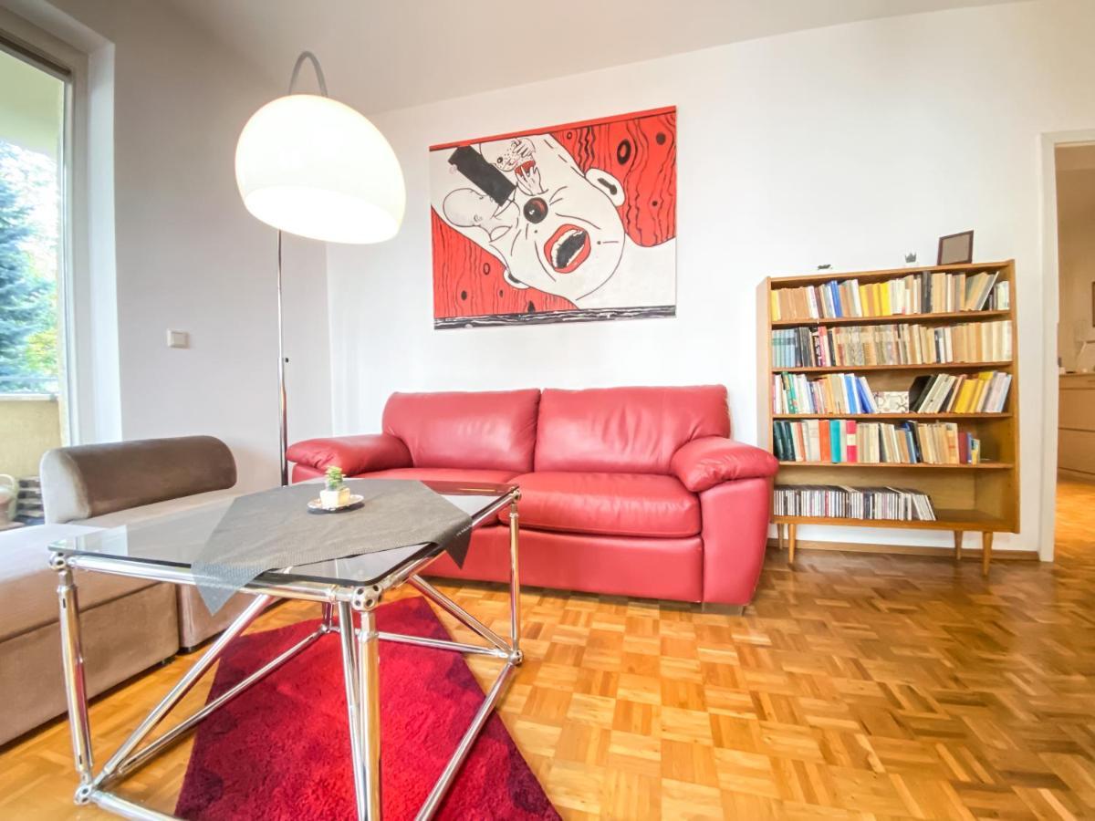 Historische 3raum Zentrumsnah In - Balkon, Tv, Marmorbad, Privatbibliothek