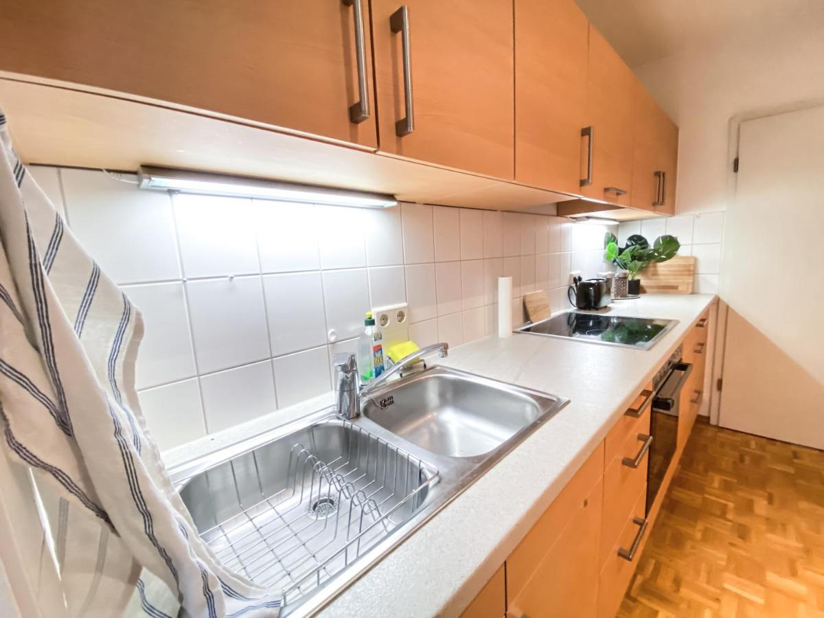 Apartment Historische 3raum Zentrumsnah In - Balkon, Tv, Marmorbad, Privatbibliothek *