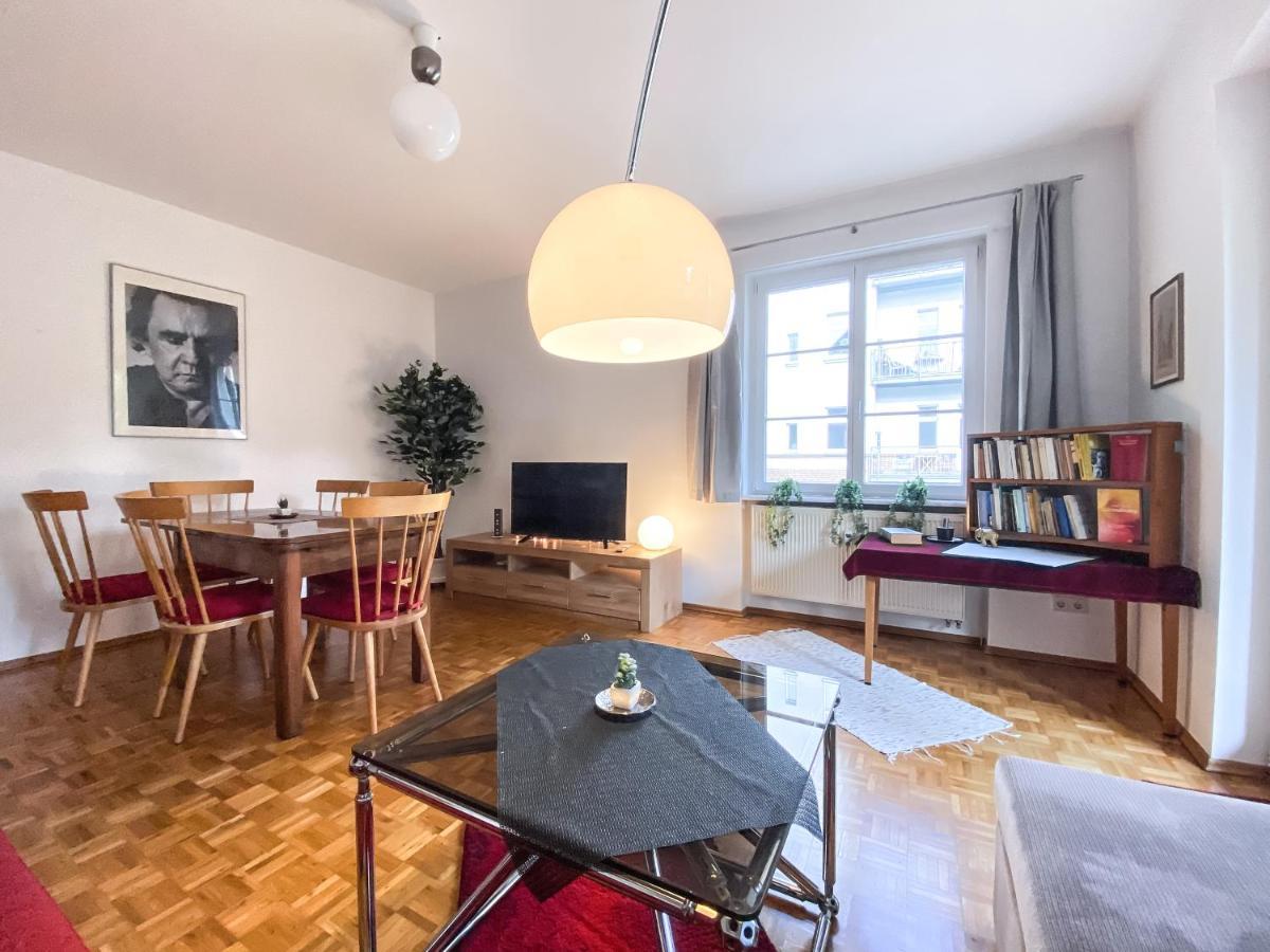 Historische 3raum Zentrumsnah In - Balkon, Tv, Marmorbad, Privatbibliothek Apartment *